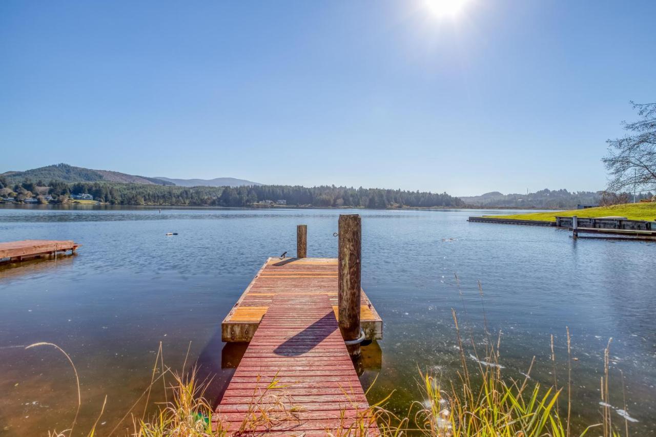 Regatta Park Lake House مدينة لينكولن المظهر الخارجي الصورة